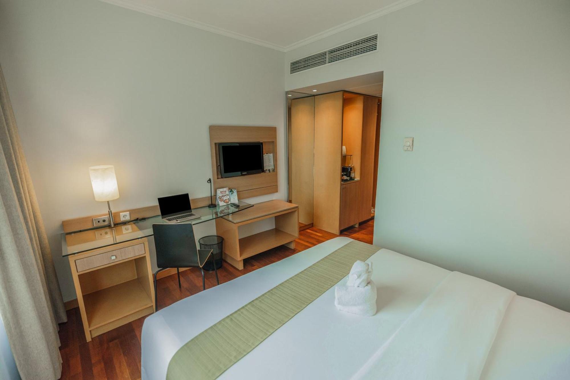 Hotel Kimaya Slipi Jakarta By Harris Buitenkant foto
